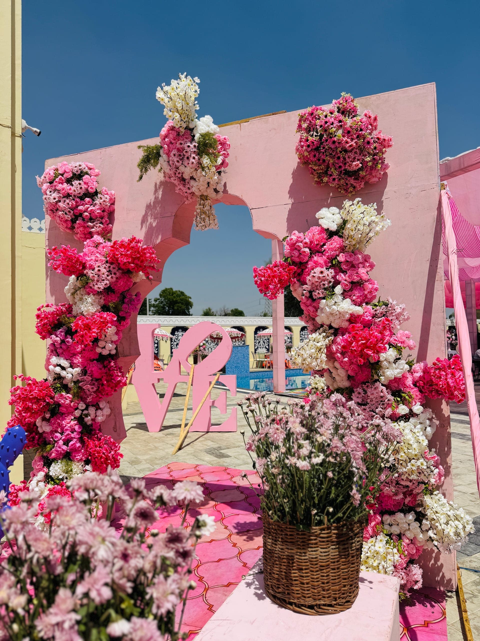 Royal Lawn Wedding Floral Arch & Setup