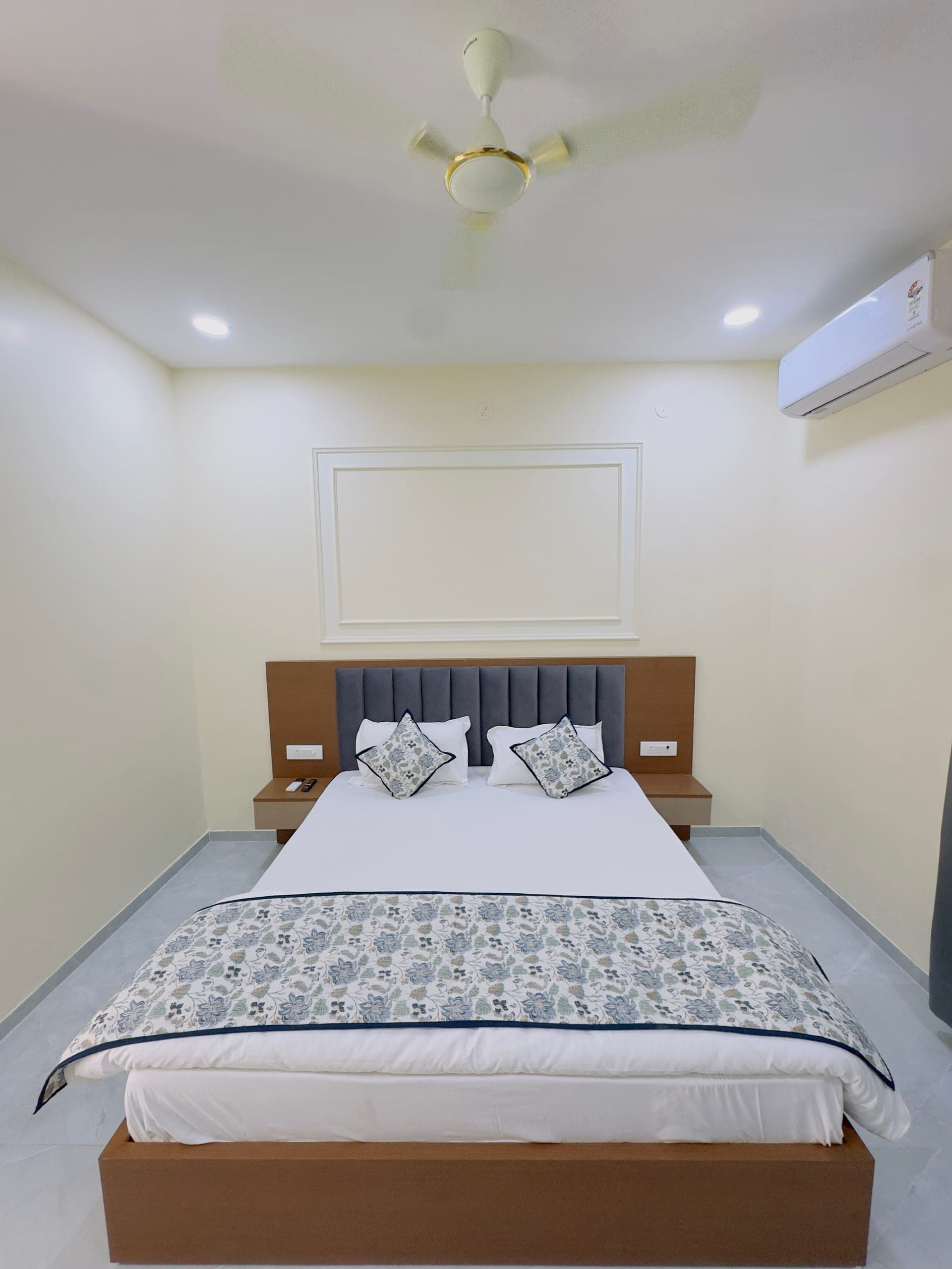 Double Room 1