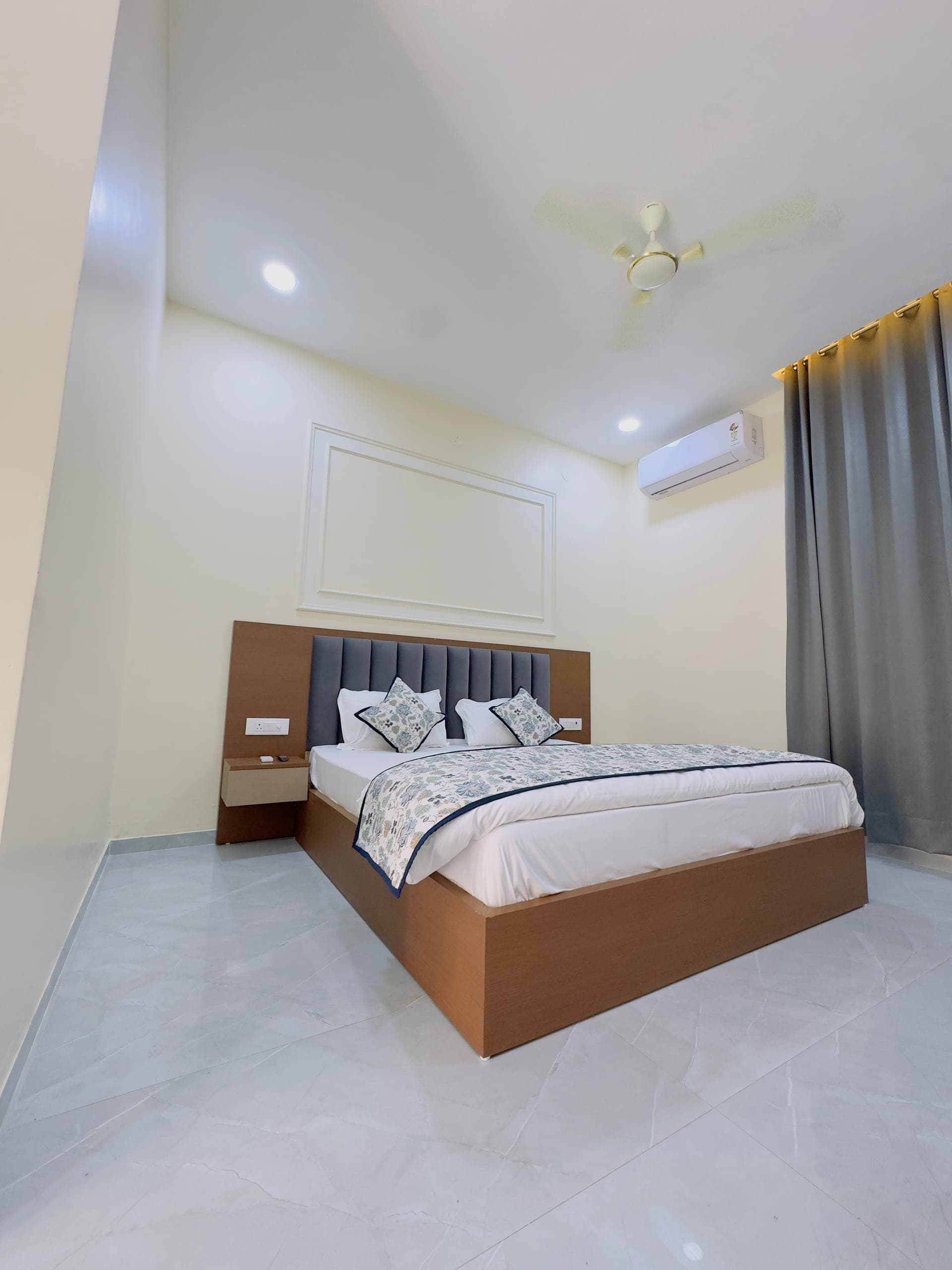 Double Room 2